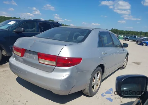 2005 Honda Accord 2.4 Ex z USA, uszkodzony, nr VIN 1HGCM56735A191046